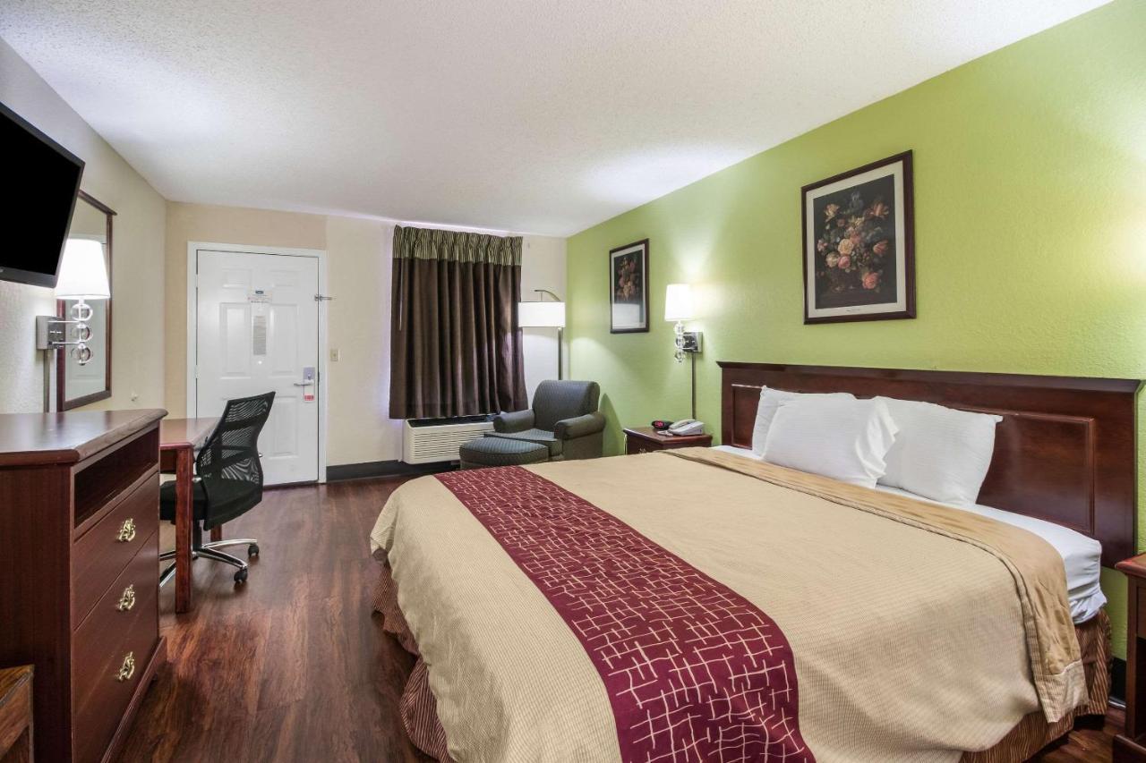 Rodeway Inn Bolivar エクステリア 写真